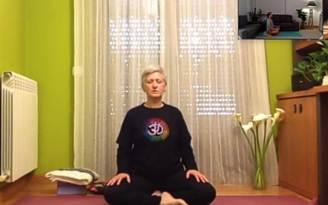 Clase de Yoga con Raquel Cárcamo